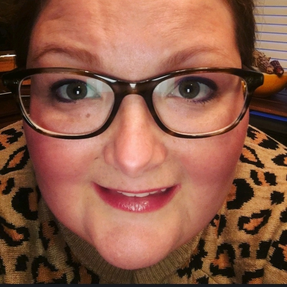 Meet your Posher, Lisa
